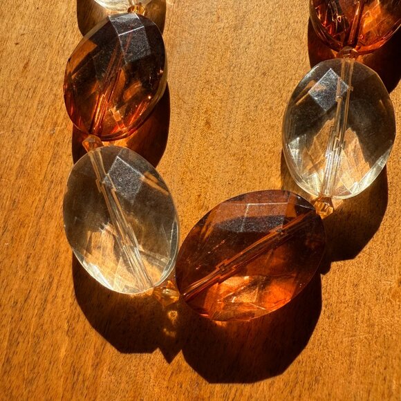 Faceted Lucite Clear & Brown Vintage Necklace - Picture 4 of 6